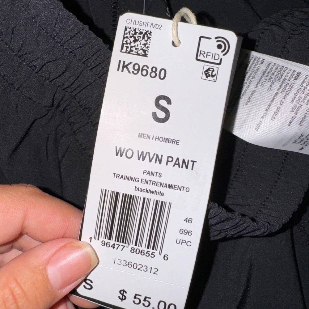 Adidas men joggers small NWT